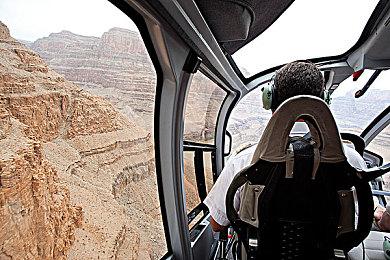 SIE宣布PS5全球销量超1000万台 成索尼最畅销的主机